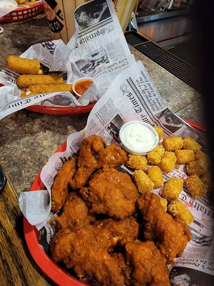 Chicken Wings with Tater Tots